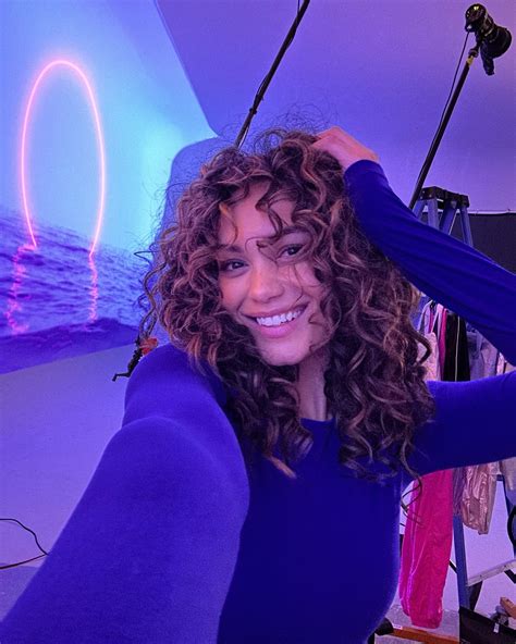 Alexis Gaube | i•CON•ic I am BEYOND excited to announce that I have