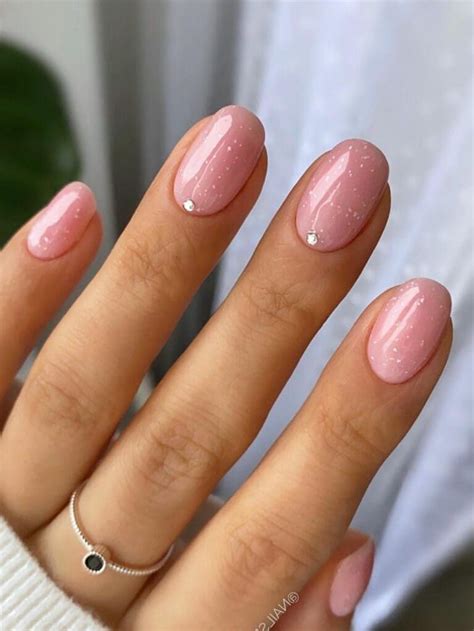 18 Stunning Pink Glitter Nails To Glam Up Your Fingertips Everygirl