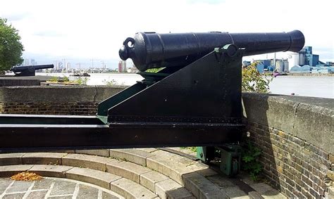 Image London Woolwich Dockyard Thames Path