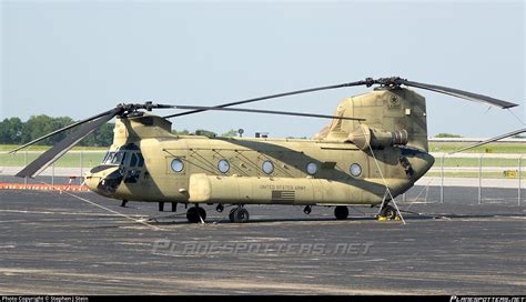 11 08840 US Army Boeing CH 47F Chinook Photo By Stephen J Stein ID