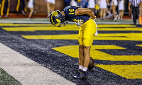 Roman Wilson to wear iconic Michigan football number in 2023 - Yahoo Sports