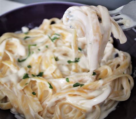 Instant Pot Fettuccine Alfredo Mom Is In The Kitchen