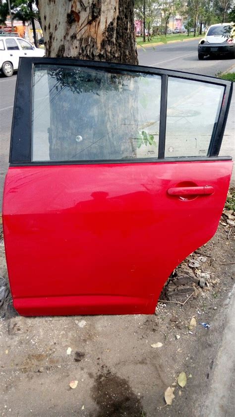 Puerta Trasera Nissan Tiida Hatchback Izquierda Lh En