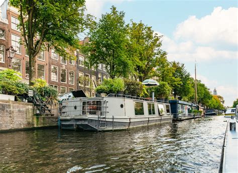 🛳️ Amsterdam: Romantic Cheese & Wine Cruise on Heated Boat No booking ...