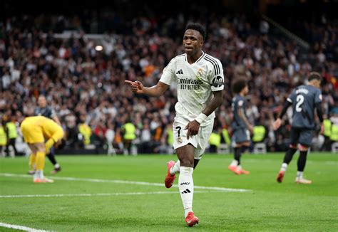 vinicius jr overtakes ronaldo  real madrid history books