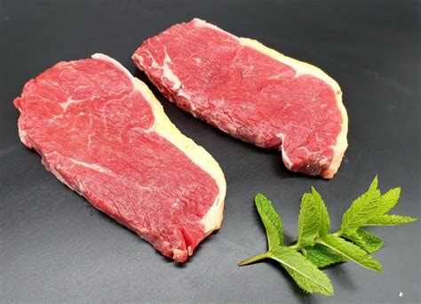 2 X 8oz Sirloin Steak For £12 Farm Butchers