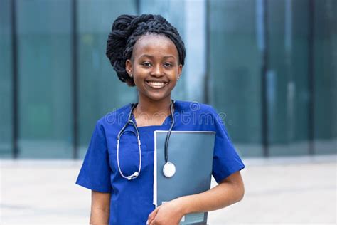 2929 Hospital African American Nurse Girl Stock Photos Free