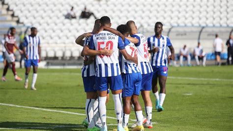 Ii Liga Fc Porto B Vence Na Trofa E Sobe Ao Terceiro Lugar