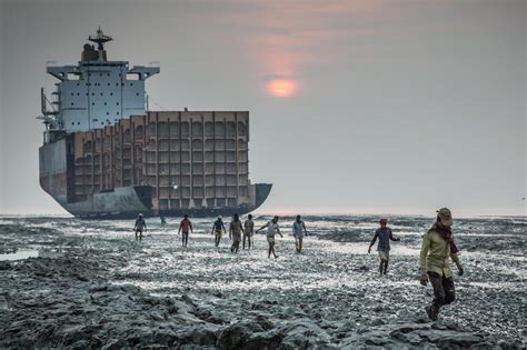 Alang Shipbreaking Yard In Gujarat India Rmegalophobia