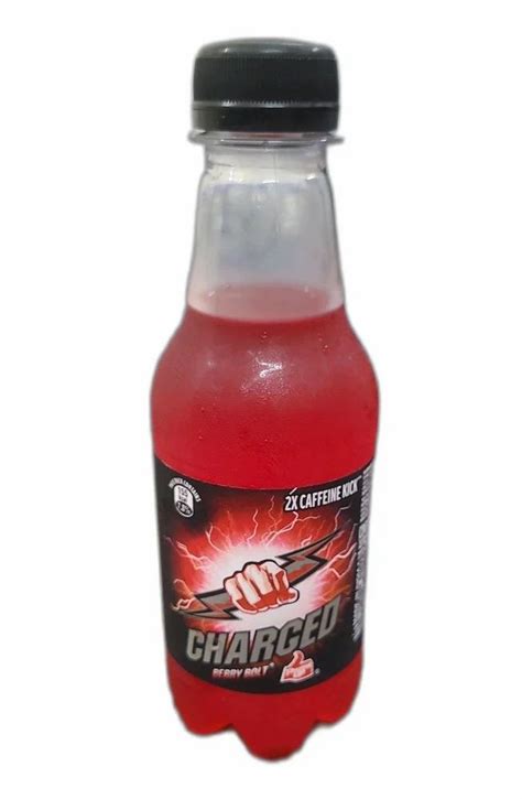 Red Thums Up Charged Berry Bolt Soft Drink Packaging Size 250 Ml