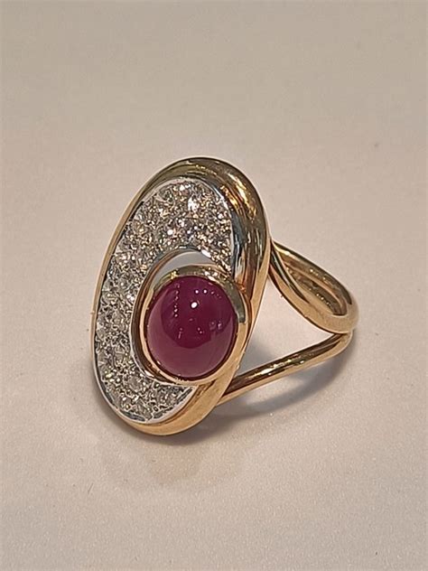 18 Kt Gelbgold Ring 2 42 Ct Rubin Diamanten Catawiki