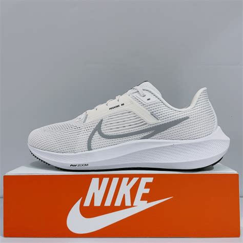 Nike Air Zoom Pegasus 40 男生 白色 舒適 透氣 緩震 氣墊 運動 慢跑鞋 Dv3853 102 蝦皮購物