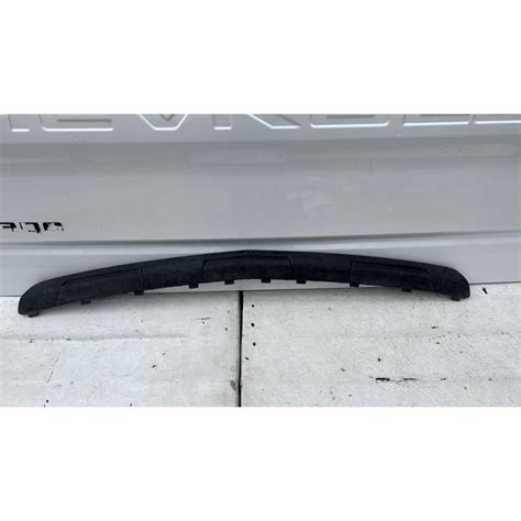 Moldura Spoiler Parachoque Delantero Chevrolet Tra Repuestos