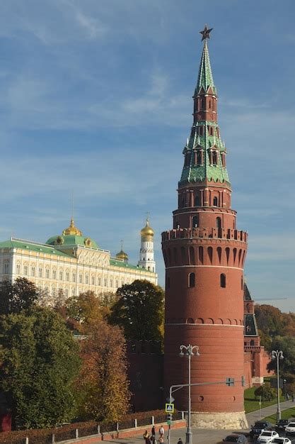 Premium Photo Moscow Kremlin From The Embankment