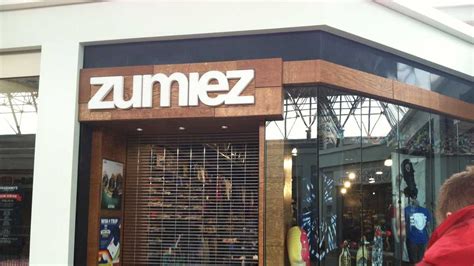 Zumiez Store In Columbia Mall Reopens