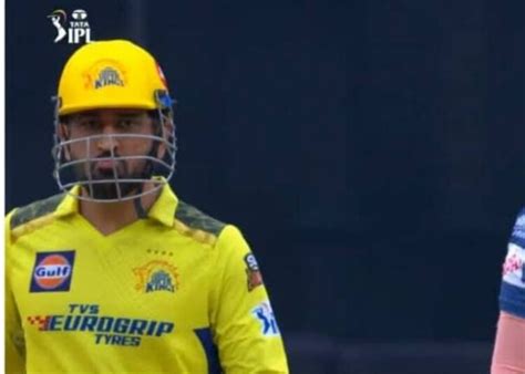 WATCH MS Dhoni Amazed After Moeen Ali S Stunning Caught And Bowled