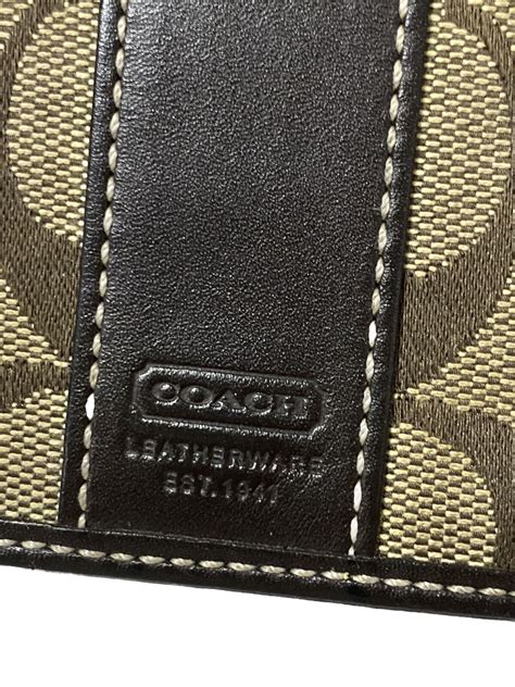 Coach Wallet In Signature Canvas Bi Fold Brown Gem