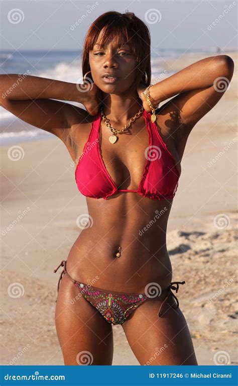 Rode Bikini Stock Foto Image Of Heet Borst Zwart Bikini 11917246