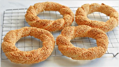 Turkish simit recipe | MerryBoosters