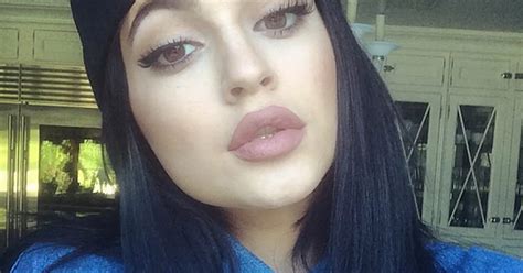 Kylie Jenner Strips Down To Her Underwear And Flaunts Her Curves In