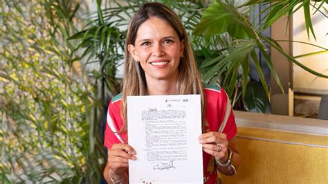 Daniela De Los Santos Firma Pacto Por La Primera Infancia Y Reafirma