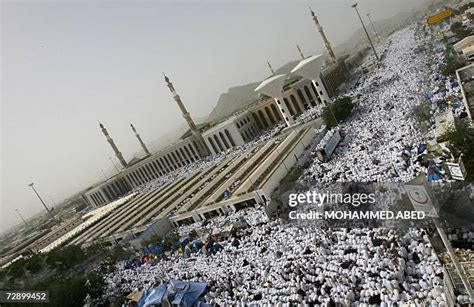 153 Namira Mosque Photos And High Res Pictures Getty Images