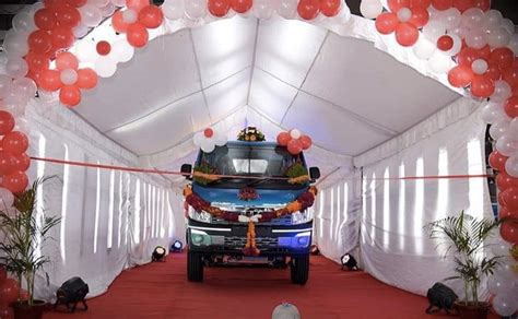 Tata Motors Rolls Out 50000 Bs6 Vehicles From Its Pantnagar Plant