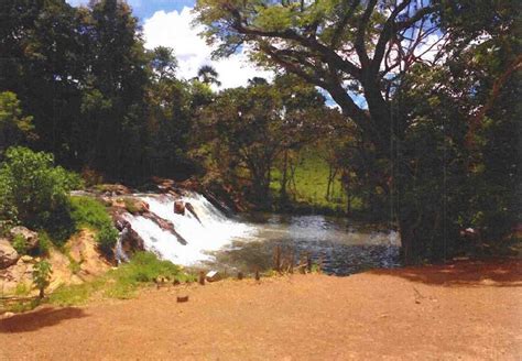 Cachoeira E área De 50 Mil Metros Veja Fotos De Chácara Que Teria