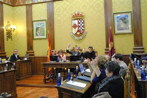 El Pleno De Valdepe As Da Luz Verde A La Nueva Tuber A De