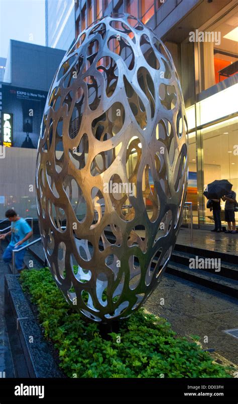 egg sculpture in New York City Stock Photo - Alamy