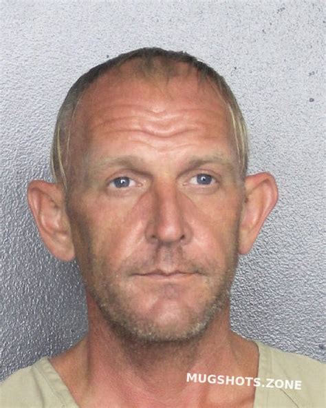 Roesslein Lucas Scott 10162021 Broward County Mugshots Zone