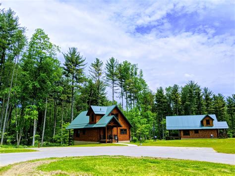 Pleasant Hill Lake Park Deluxe Log Cabins - Destination Mansfield