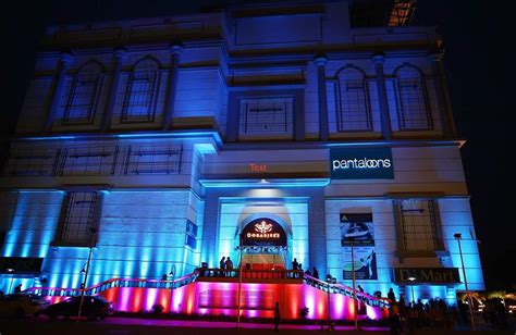 Top 12 Shopping Places in Pune: Timing, Nearest Metro Station