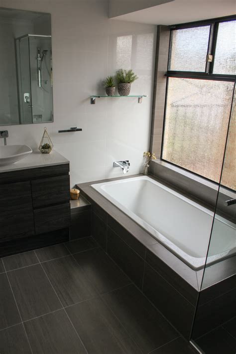 Bathroom Renovation Atwell Moderno Stanza Da Bagno Perth Di On