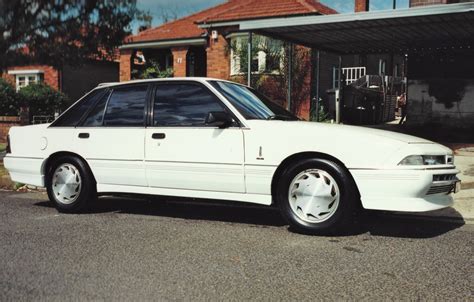 1988 Holden Commodore VL Calais HAZRDS Shannons Club