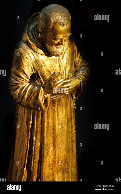 A Golden Statue Of The Saint Padre Pio Of Pietrelcina Stock Photo Alamy