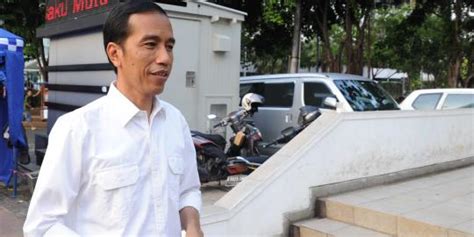 Jokowi Pastikan Bangun Stadion BMW Merdeka