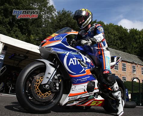 Huge Gallery Of Images From Cadwell Park British Superbikes Mcnews