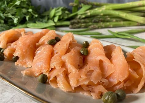 Gerookte Zalmbonbons Met Garnalenmousse Lekker Tafelen