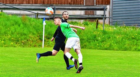 SG Mettingen Krenkingen gewinnt 4 1 gegen den FC Hochrhein SÜDKURIER