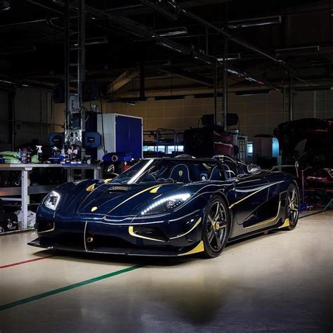 Loading Koenigsegg Luxury Cars Fancy Cars