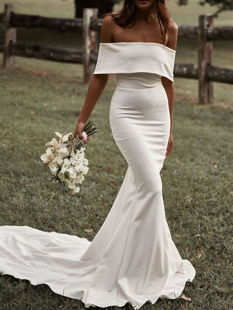 Sleek Minimalist Wedding Dress The New Must Have For Modern Brides