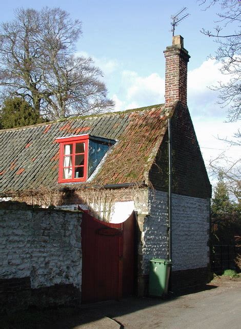 Keepers Cottage Bessingby Paul Glazzard Cc By Sa 2 0 Geograph