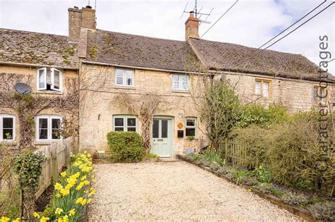 Crafty Fox Cottage Is A Stylish Cotswold Stone Cottage Updated 2020