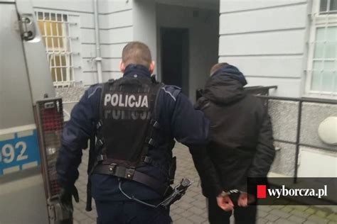 18 letni pirat drogowy Nie miał prawa jazdy uciekał przed policjantami