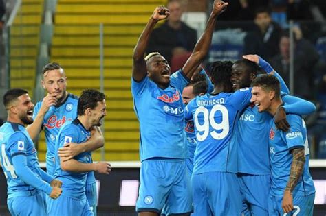 Napoli Puncaki Klasemen Spalletti Jelaskan Mengapa Inter Dan Ac Milan