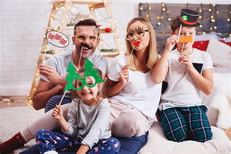 Brincadeiras para fim de ano em família: 8 ideias para se divertir ...