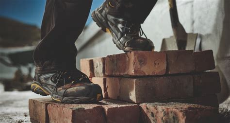 Work And Safety Footwear Buying Guide Winfields Outdoors