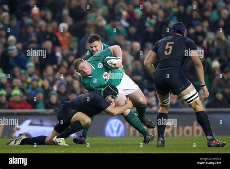 La Argentina Nahuel Tetaz Chaparro Se Ocupa Del Tadhg Furlong Centro