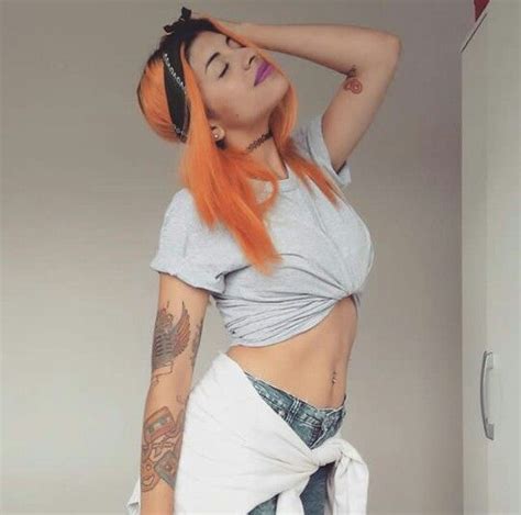 Cazzu Cantante De Trap Argentina Women Fashion Crop Tops